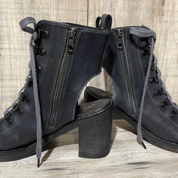 Free People City Of Lights Black Open Toe Lace Up Back Cut Out Heel Boots Sz 10 - Picture 12 of 16